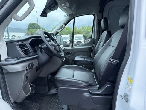 New 2026 Ford Transit 250 148 High Roof RWD image 25