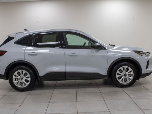 Used 2025 Ford Escape Active image 24