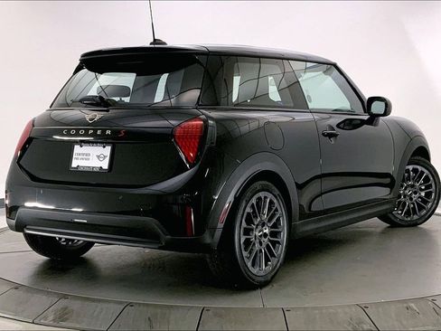 Certified 2025 MINI Cooper S image 12