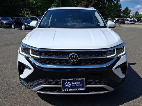 Certified 2023 Volkswagen Taos SEL AWD/4WD image 3