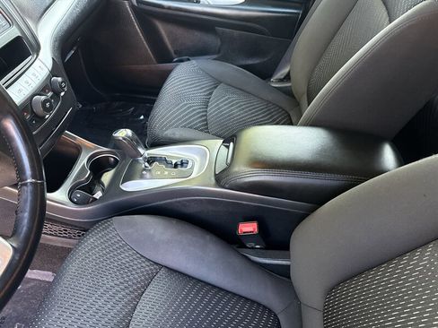 Used 2017 Dodge Journey SE w/ Flexible Seating Group FWD image 31