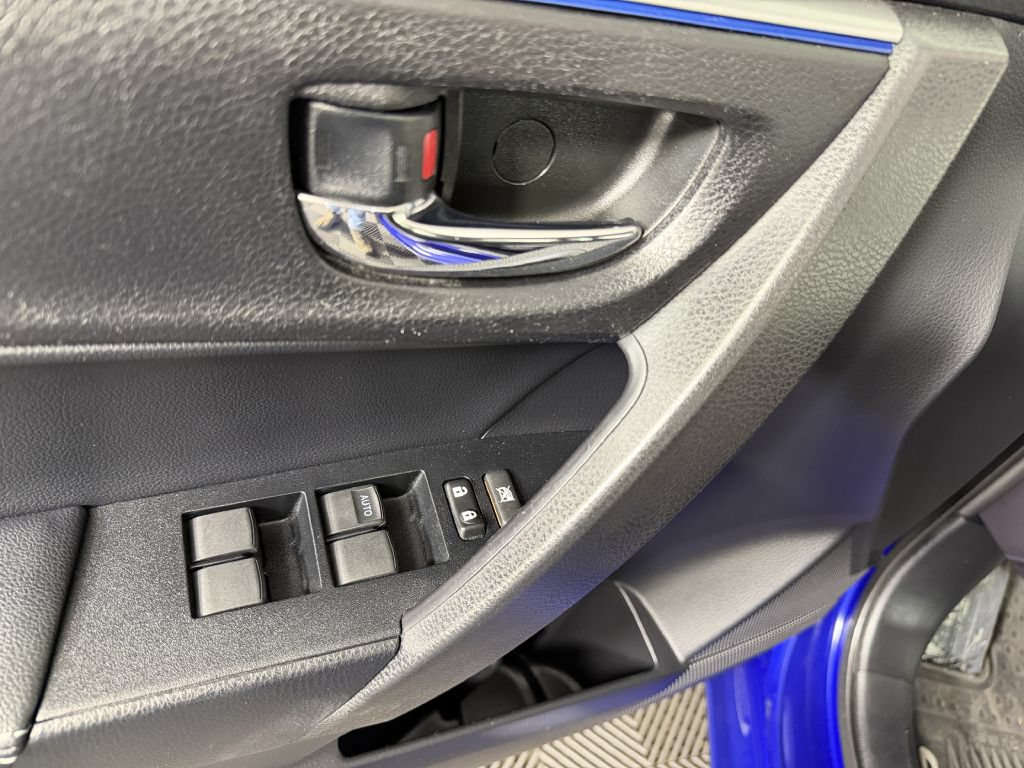 Used 2016 Toyota Corolla S FWD image 41