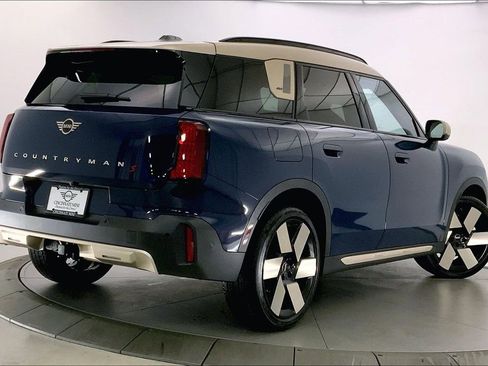 Used 2025 MINI Cooper Countryman S w/ Comfort Package Max image 12