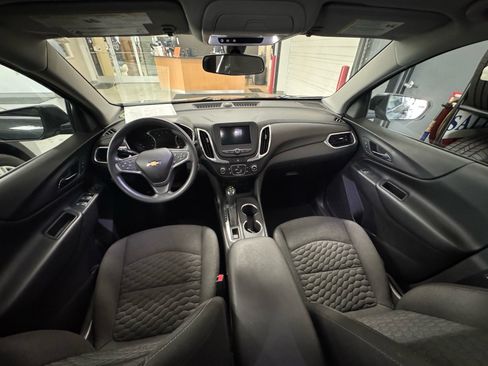 Used 2019 Chevrolet Equinox LT FWD image 16