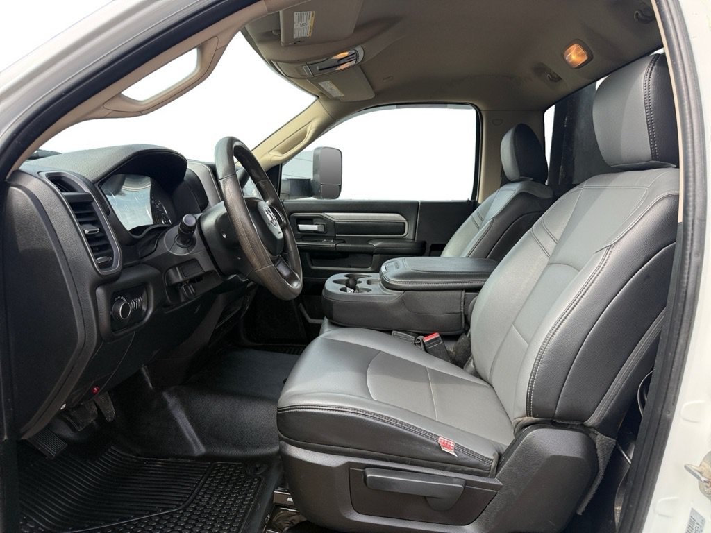 Used 2019 RAM 5500 Tradesman AWD/4WD image 10