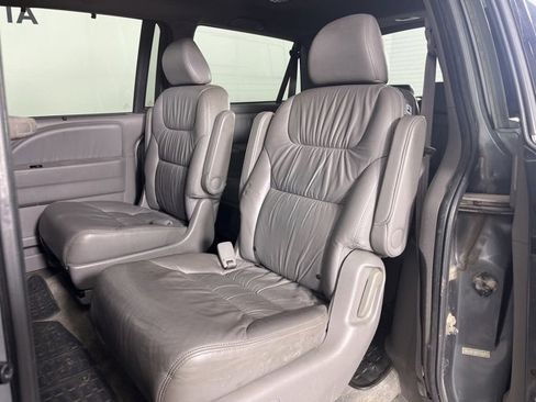 Used 2010 Honda Odyssey EX-L image 16