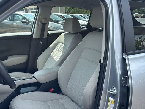 Certified 2026 Honda HR-V LX image 10