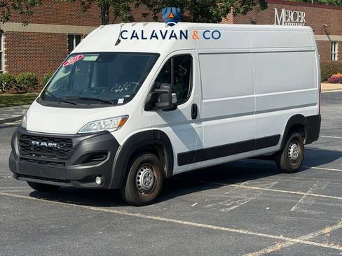 Used 2025 RAM ProMaster 2500 w/ Convenience Group FWD image 2