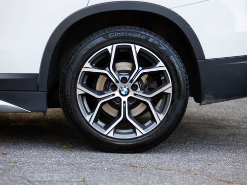 Used 2021 BMW X1 xDrive28i w/ Convenience Package image 12