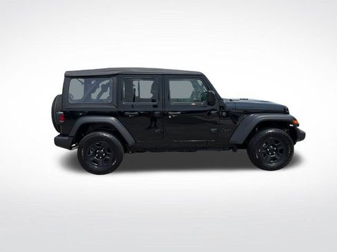 Used 2025 Jeep Wrangler Unlimited Sport AWD/4WD image 6