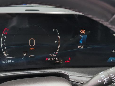 Used 2024 Cadillac XT4 Premium Luxury image 19