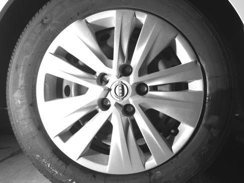 Used 2025 Nissan Sentra S image 15