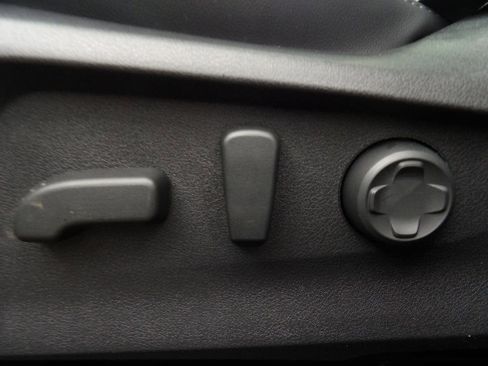 New 2026 Subaru Ascent Limited image 15