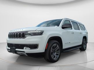 Used 2023 Jeep Wagoneer L Series II AWD/4WD video 1
