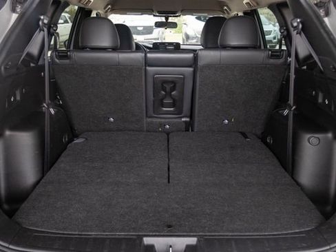 Used 2023 Mitsubishi Outlander SE image 30