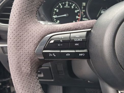 Used 2024 MAZDA MAZDA3 s image 21