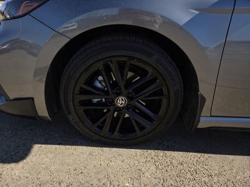 Used 2025 Toyota Camry SE w/ Convenience Package image 26