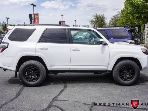 Used 2020 Toyota 4Runner TRD Off-Road Premium image 18