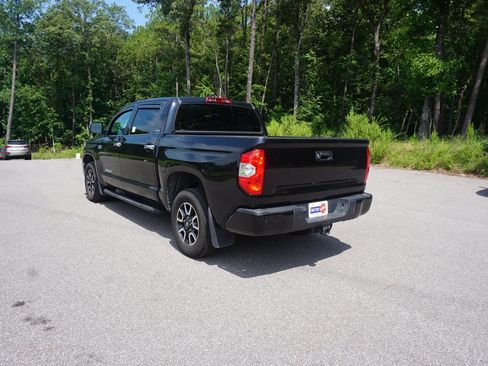 Used 2020 Toyota Tundra Limited w/ Limited Premium Package AWD/4WD image 18