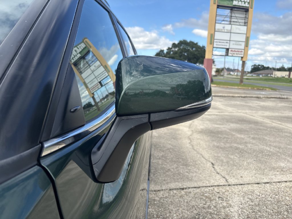 Used 2025 Toyota Highlander XLE FWD image 11