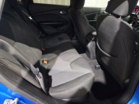 Used 2016 Dodge Dart SE w/ Convenience Group image 12