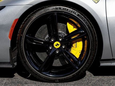 Used 2024 Ferrari 296 GTS RWD image 15