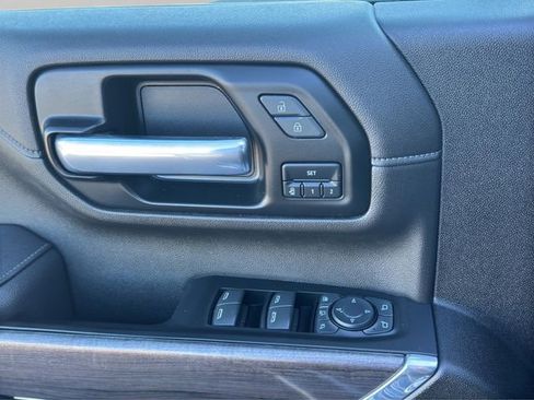 Used 2023 Chevrolet Silverado 2500 LTZ image 39