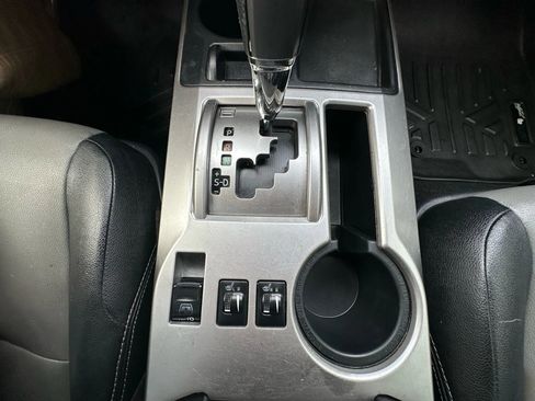 Used 2014 Toyota 4Runner SR5 Premium image 30