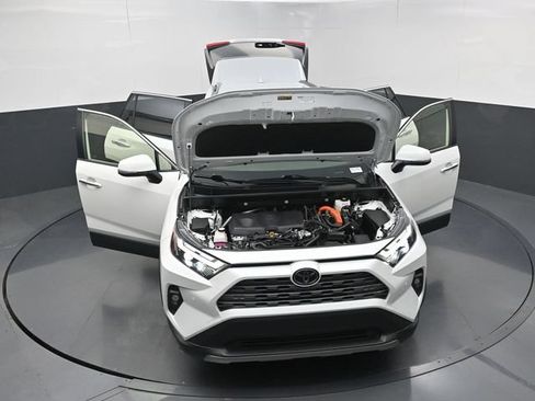 Used 2025 Toyota RAV4 Limited AWD/4WD image 40