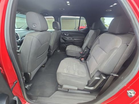 Used 2023 Chevrolet Traverse LT AWD/4WD image 42