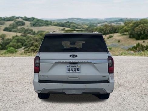 Used 2021 Ford Expedition Platinum RWD image 9