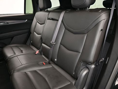 Used 2023 Cadillac XT6 Luxury image 35