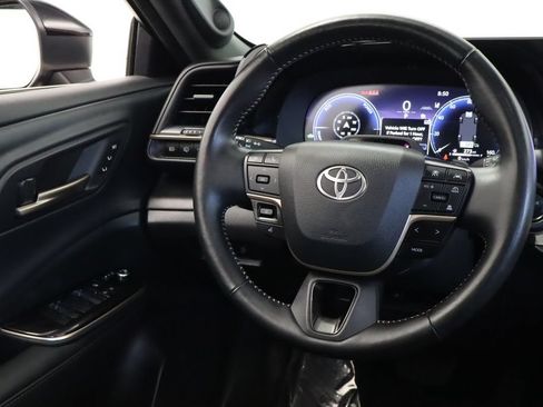 Used 2025 Toyota Crown Signia w/ Advanced Technology Package AWD/4WD image 28