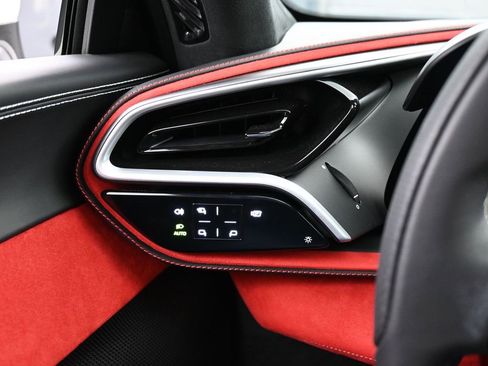 Used 2025 Ferrari 296 GTS image 23