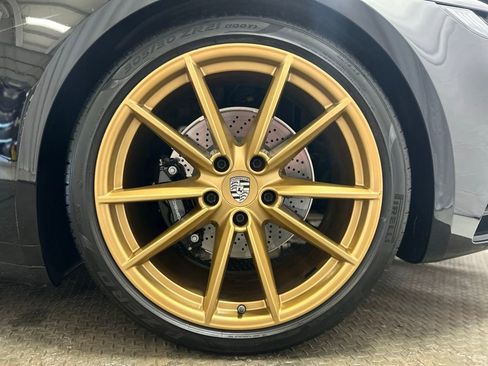 Used 2022 Porsche 911 Carrera S RWD image 39