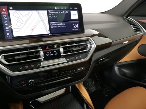 Used 2023 BMW X4 xDrive30i w/ Premium Package image 45