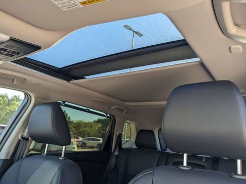 New 2025 Nissan Rogue Platinum w/ Platinum Premium Package image 24