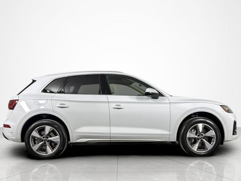 Used 2023 Audi Q5 2.0T Premium w/ Convenience Package AWD/4WD image 6