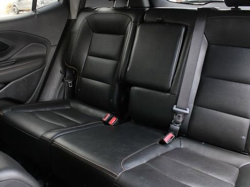 Used 2023 GMC Terrain AT4 image 23