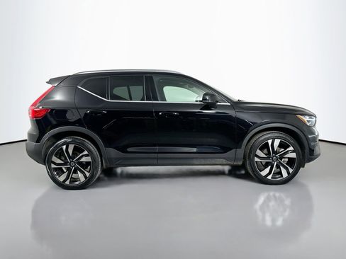 Used 2023 Volvo XC40 B5 Plus w/ Protection Package Premier image 5