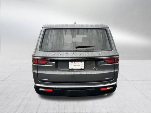 Used 2022 Jeep Wagoneer Series III w/ Convenience Group I image 7
