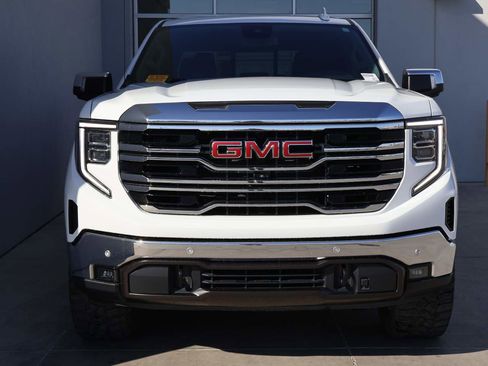 Used 2022 GMC Sierra 1500 SLT w/ SLT Premium Plus Package image 5