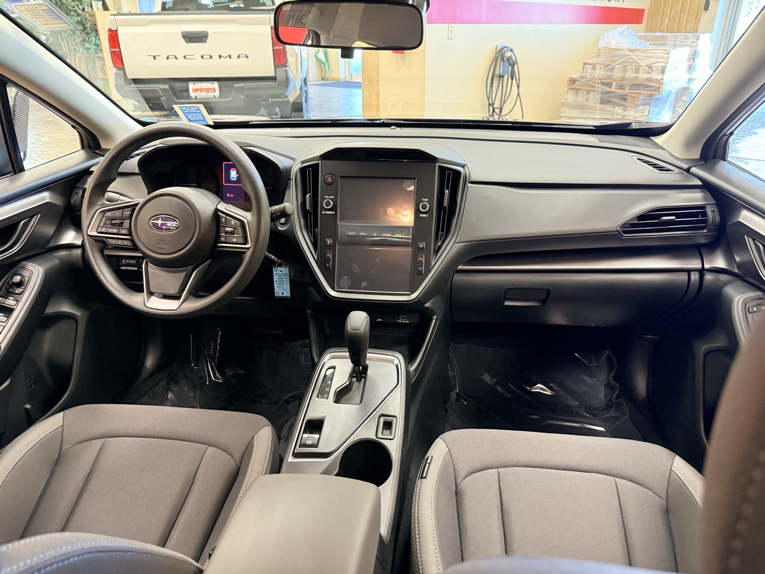 Used 2025 Subaru Impreza 2.0i AWD/4WD image 38