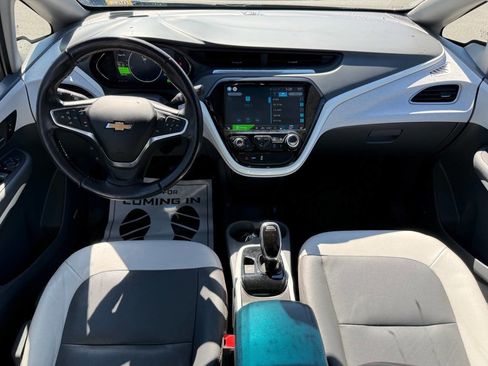 Used 2019 Chevrolet Bolt Premier w/ Infotainment Package FWD image 13