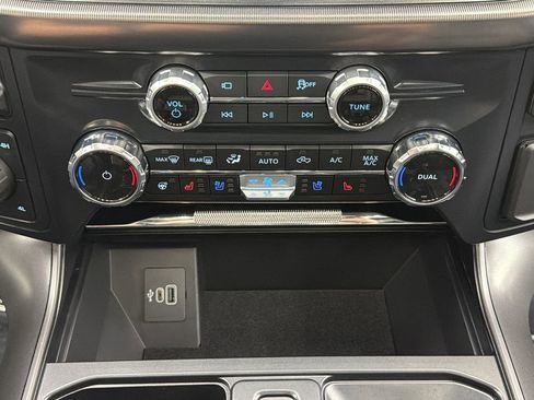 Used 2025 Ford F150 Lariat image 23