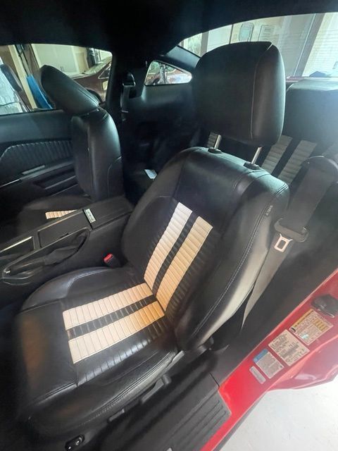Used 2011 Ford Mustang Shelby GT500 w/ SVT Performance Pkg RWD image 6