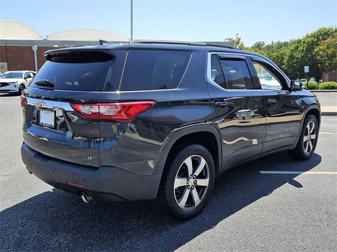Used 2020 Chevrolet Traverse LT w/ LT Premium Package image 14