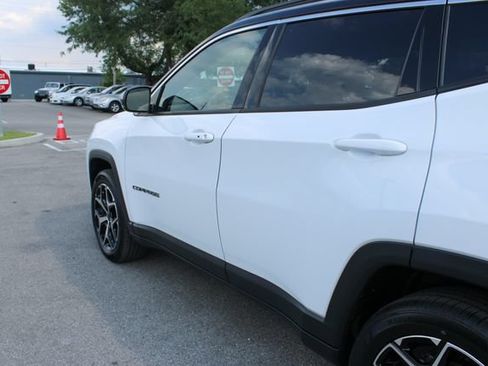 Used 2025 Jeep Compass Limited AWD/4WD image 45
