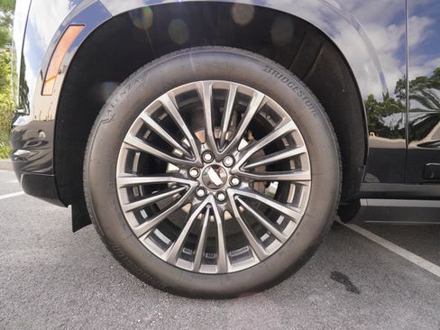 Used 2025 Cadillac Escalade ESV Sport Platinum AWD/4WD image 36
