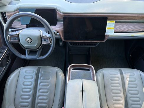 Used 2023 Rivian R1S Adventure AWD/4WD image 12